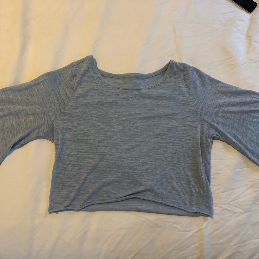 Alo Crop Top Bell Sleeve Shirt